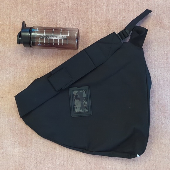 New Miraval Sling Bag and Water Bottle - Picture 7 of 10